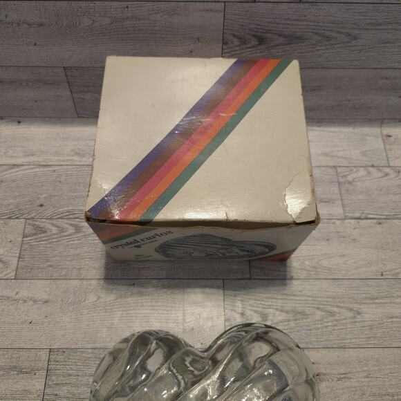 VINTAGE Jeannette Glass CRYSTAL CURIOS THE HEART Trinket Candy Dish Keepsakes - Picture 3 of 11